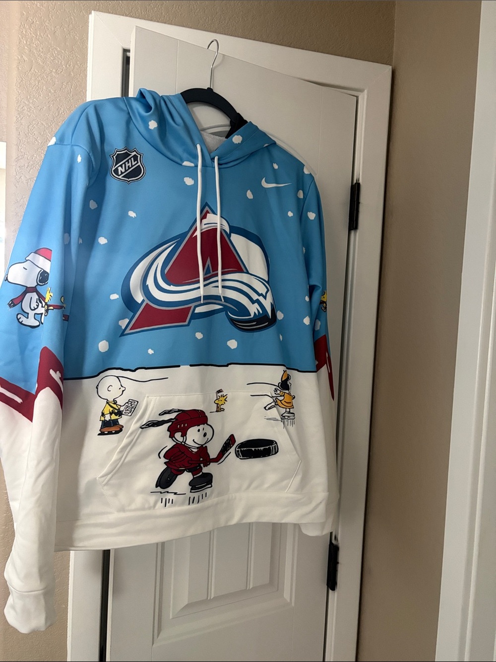 Avalanche snoopy themed women's sweatshirt , not sure what the brand is